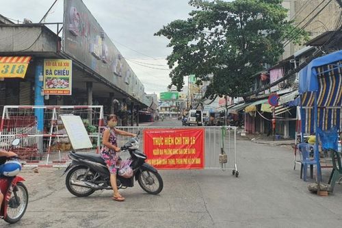 TP. HCM lên phương án mở lại chợ truyền thống