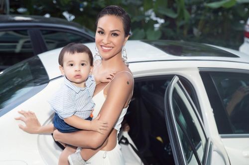 Hãy nói cho tôi biết bạn yêu và thần tượng ai, tôi sẽ biết bạn là ai