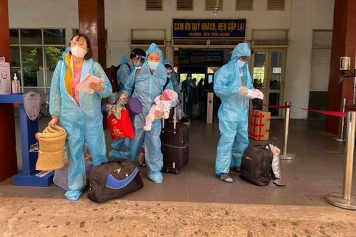 Chính quyền hỗ trợ nghìn người dân rời TP.HCM về Phú Yên, Bình Thuận, Quảng Trị