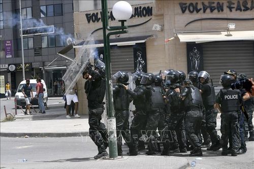 Phái đoàn Mỹ đến Tunisia thảo luận về cuộc khủng hoảng