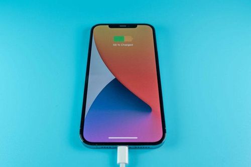 Công nghệ khắc phục điểm yếu về pin của iPhone