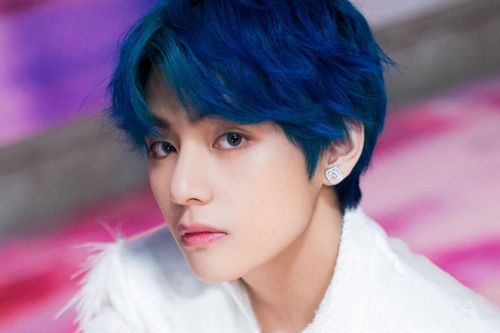V (BTS) chia sẻ hoạt động thường làm khi ở nhà một mình: dành hàng giờ chỉ để làm việc này