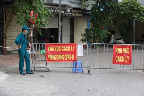 Hà Nội cách ly y tế 5 phường với 7.550 nhân khẩu ở quận Đống Đa