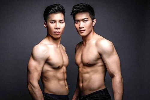 Anh em Quốc Cơ-Quốc Nghiệp được xét tặng Nghệ sĩ nhân dân khi chưa đến 40 tuổi