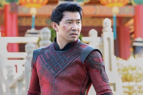Simu Liu bức xúc trước phát ngôn của CEO Disney