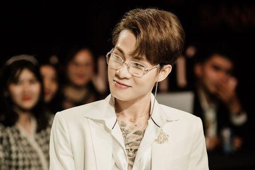 Mảng tối của showbiz Việt