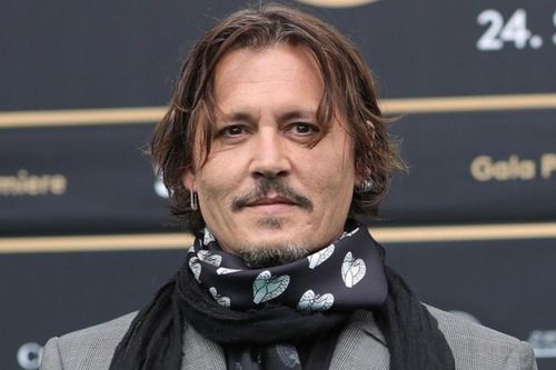 Johnny Depp thừa nhận bị Hollywood tẩy chay