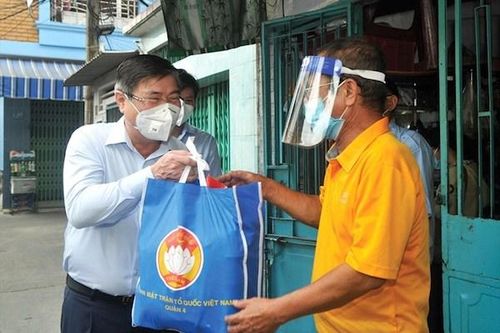 TP Hồ Chí Minh: Hỗ trợ tiền trọ, lương thực cho người dân gặp khó khăn