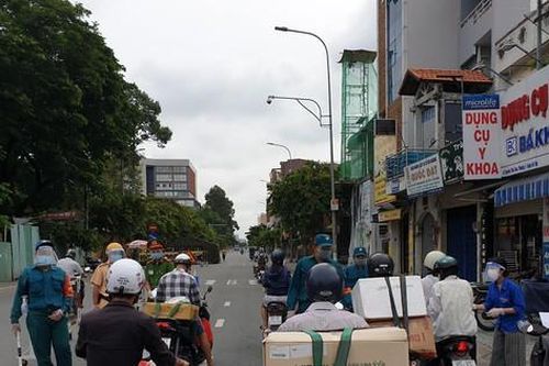 TPHCM tạm dừng kiểm tra 'di biến động dân cư' nội thành