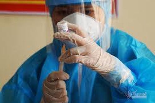 Tiêm đủ 2 liều vắc xin về Quảng Nam vẫn phải cách ly tập trung 7 ngày