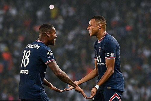 Chưa cần tới 'song sát' Messi-Neymar, PSG vẫn đè bẹp Strasbourg