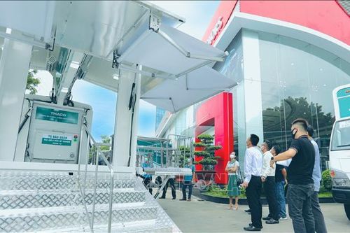 Hải Phòng tiếp nhận xe chuyên dụng phục vụ tiêm chủng lưu động