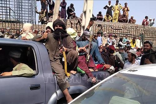 Quyền lãnh đạo Afghanistan đã được chuyển giao cho hội đồng chuyển tiếp
