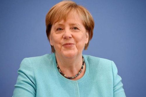 Thủ tướng Đức Merkel nhận lương hưu bao nhiêu sau khi rời nhiệm sở vào tháng 9 tới?