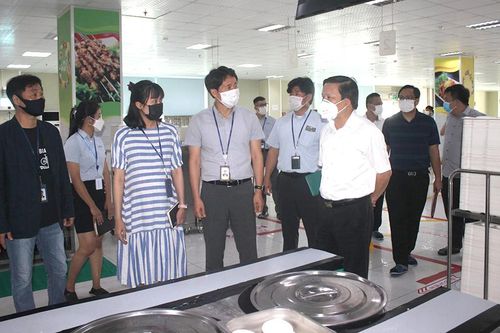 Nhiều 'mũi giáp công' phòng, chống dịch