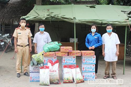 'Chuyến xe yêu thương - Vượt qua đại dịch'