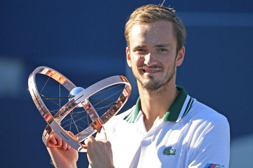 Medvedev giành danh hiệu Masters thứ 4