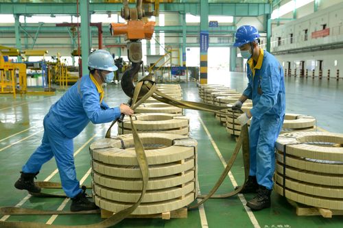 Biến chủng Delta khiến Trung Quốc thua xa Mỹ về tốc độ tăng trưởng