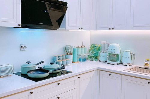 Người nội trợ chia sẻ cách giữ căn bếp 10 m2 luôn gọn gàng, sạch bóng