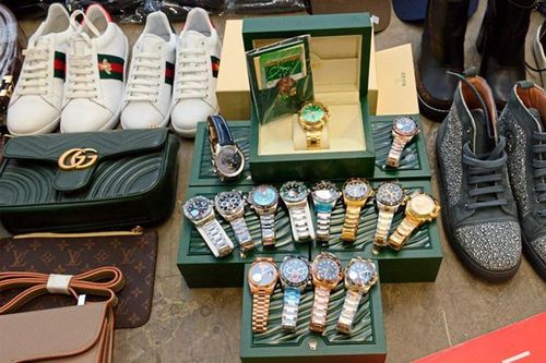 Gucci, Crocs bị làm giả nhiều nhất năm 2021