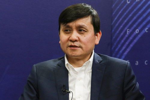 Bác sĩ chống dịch hàng đầu Trung Quốc bị tố đạo văn