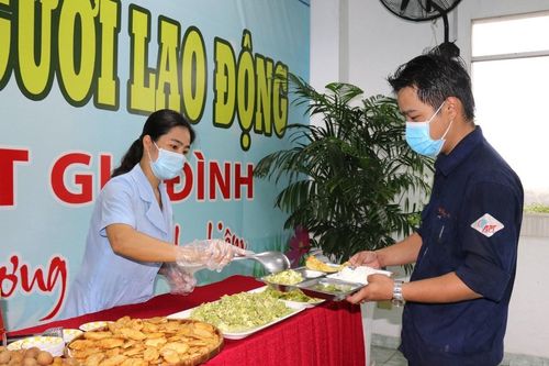 Doanh nghiệp nói gì về 4 phương án sản xuất an toàn của TPHCM?