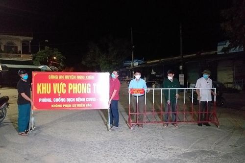 Liên tục phát hiện ca nhiễm Covid-19, Hà Tĩnh phong tỏa nhiều khu dân cư
