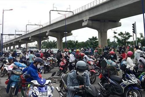 TPHCM tiếp tục giãn cách thêm 1 tháng: Hỗ trợ thuê trọ, không để dân đói