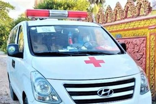Đội mai táng thuê xe cấp cứu 'thông chốt' kiểm dịch bị xử phạt 135 triệu đồng