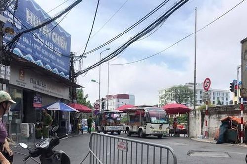 Dừng cấp giấy đi đường tại phường Chương Dương