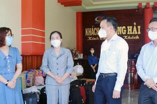 Phú Yên tiễn đoàn y tế tình nguyện Đà Nẵng sau 40 ngày đêm hỗ trợ chống dịch