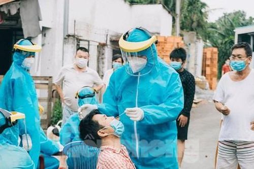 Bình Dương sẽ cấp phép y tế tư nhân được khẳng định PCR, mở thêm bệnh viện dã chiến