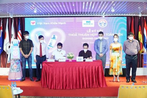 Bàn giao phần mềm giúp quản lý, kiểm soát dịch bệnh và xét nghiệm cộng đồng