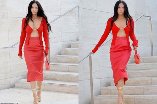 Megan Fox mặc áo gần như 'toang' vòng 1 đi dạo phố nổi bần bật