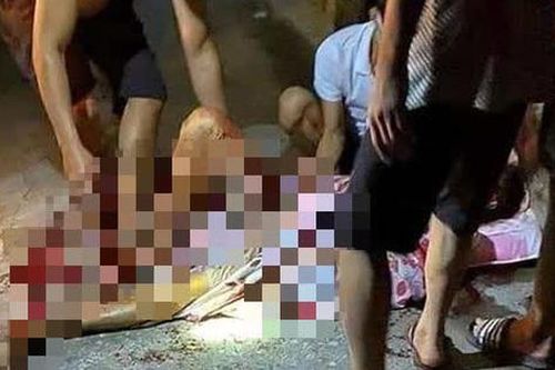 Lên cơn phê ma túy, con trai cầm kiếm tự chế truy sát bố đẻ