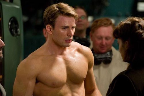 Chris Evans quay phim 'Free Guy' trong 10 phút