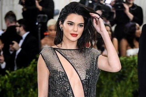 Đêm tiệc thời trang xa xỉ nhất Hollywood còn có giá?