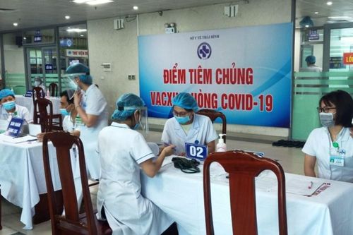Thái Bình tiêm hơn 25 nghìn liều vaccine cho các đối tượng ưu tiên
