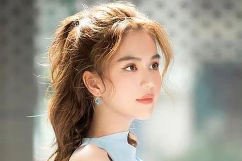 Chỉ có thể là Ngọc Trinh: Tung clip tập thể dục mồ hôi đầm đìa vẫn đẹp nhức mắt