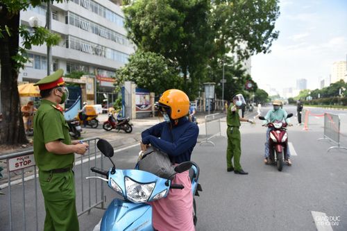 Xuống đường cùng Tổ công tác đặc biệt: Kiến nghị xử lý đơn vị cấp giấy không đúng người đúng việc