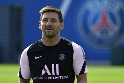 Messi có sức hút mãnh liệt với fan PSG, biểu diễn kỹ thuật 'thượng thừa' và dự kiến trận ra mắt