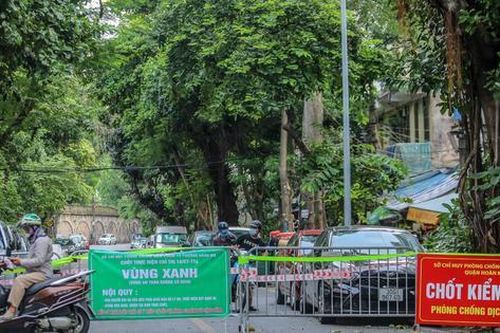 Muôn kiểu rào chắn bảo vệ 'vùng xanh' ở Hà Nội