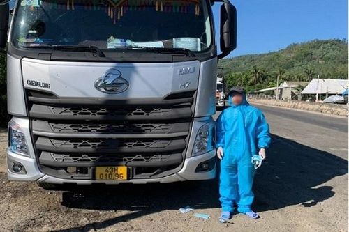 Cho người đi nhờ từ TP.HCM về Quảng Nam, tài xế có thể bị phạt 10 triệu