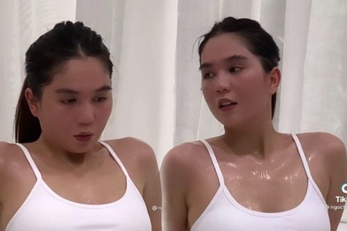 Ngọc Trinh đăng clip tập luyện hừng hực mồ hôi nhễ nhại nhưng vẫn đầy nóng bỏng