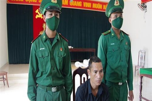 Đối tượng liên quan vụ vận chuyển 60.000 viên ma túy đầu thú
