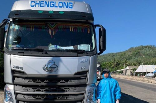 Lợi dụng xe 'luồng xanh', tài xế chở người từ tâm dịch TP.HCM về Quảng Nam