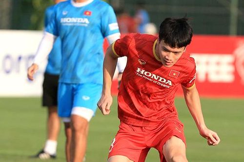Tiền vệ Hoàng Đức: 'Chúng tôi cần cải thiện điểm yếu thể lực'