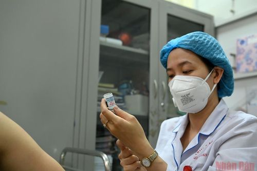Chậm tiêm mũi 2 vaccine phòng Covid-19 có ảnh hưởng gì không?