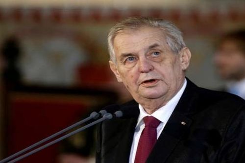 Tổng thống Czech nghi ngờ, tuyên bố đầu tư vào NATO chỉ... phí tiền