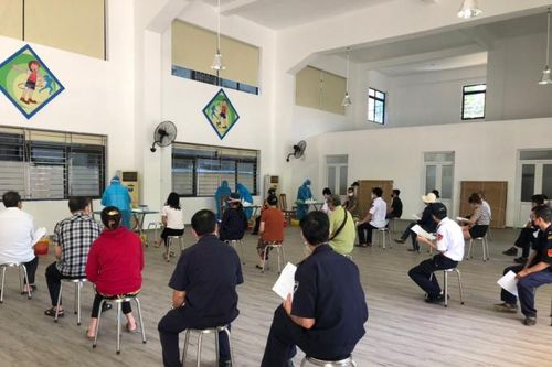 Hà Nội: Quận Ba Đình tổ chức xét nghiệm diện rộng để phòng chống dịch COVID-19